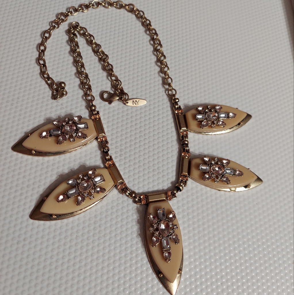 Ny Gold Tone/Faceted Crystal & Cream Statement Necklace
